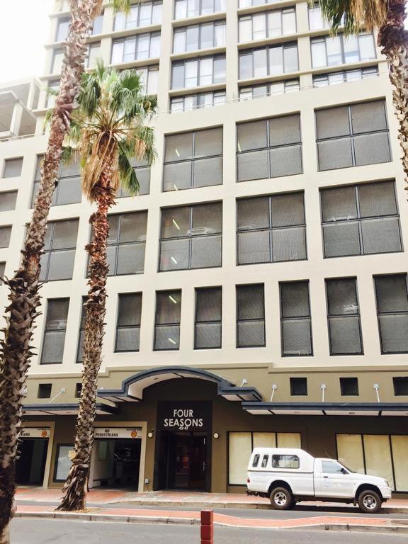 Four Seasons Apartments Cape Town Exterior photo